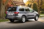 Toyota Sequoia SR5 2017 года